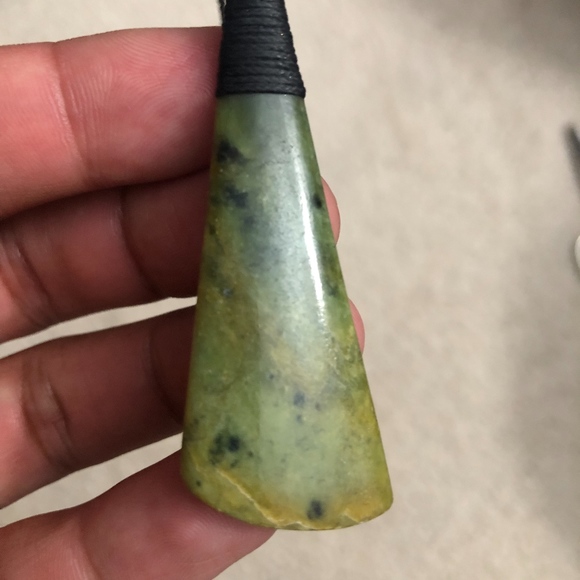 ❌SOLD❌Mountain Jade Pounamu New Zealand necklace - Picture 3 of 4